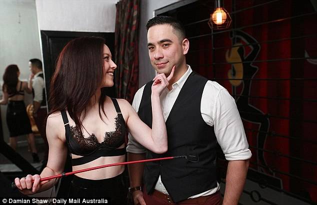 496BA73300000578-5415363-Lawrence_31_and_Jess_25_started_engaging_in_sex_with_other_men_a-a-1_1519178996180